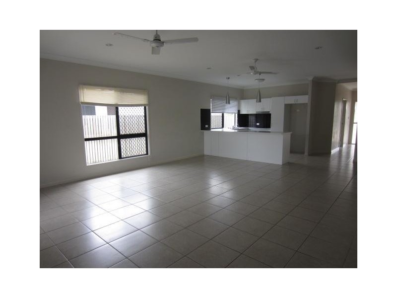 48 Mallorca Circuit, Burdell QLD 4818