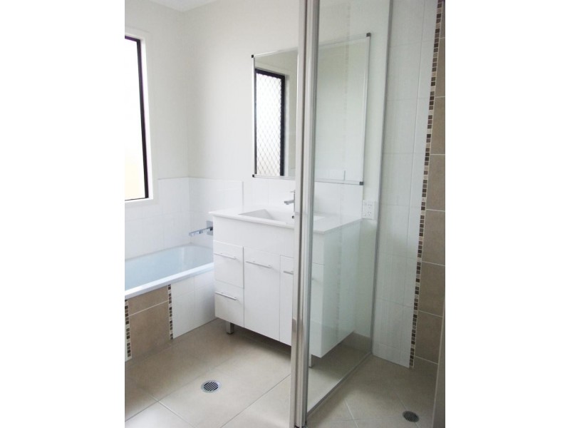 54 Biscayne Street, Burdell QLD 4818