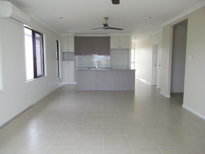 54 Biscayne Street, Burdell QLD 4818