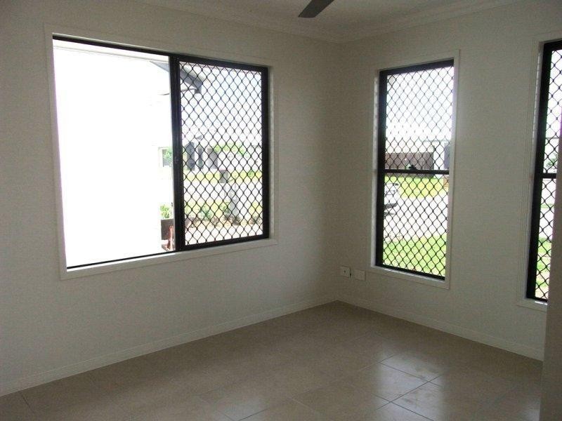 54 Biscayne Street, Burdell QLD 4818