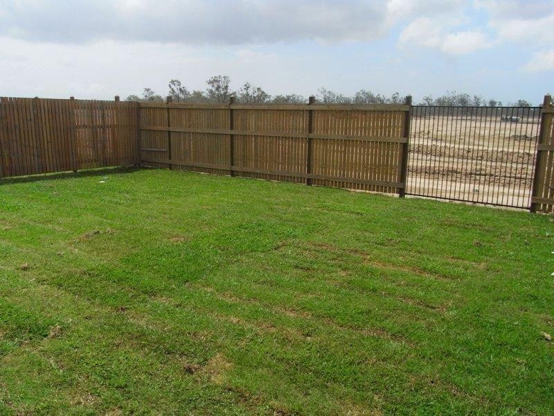 54 Biscayne Street, Burdell QLD 4818