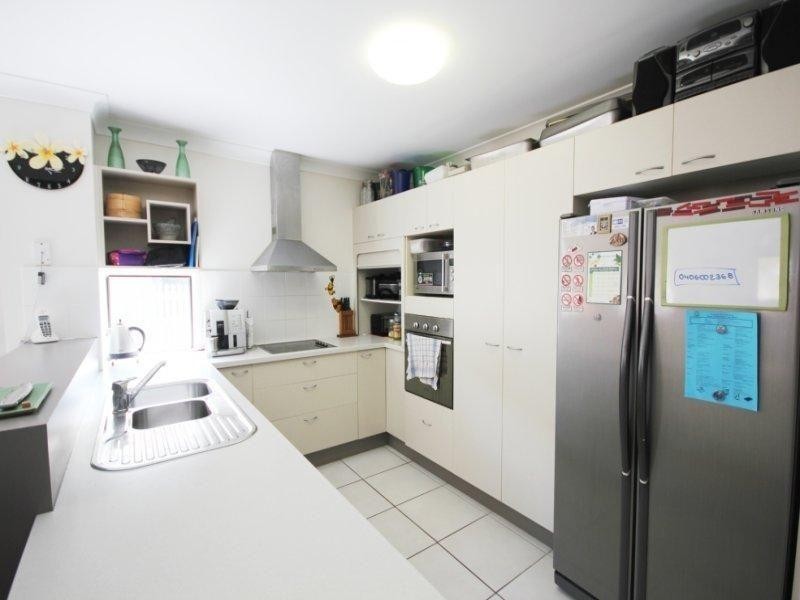 10 Chichester Avenue, Kirwan QLD 4817