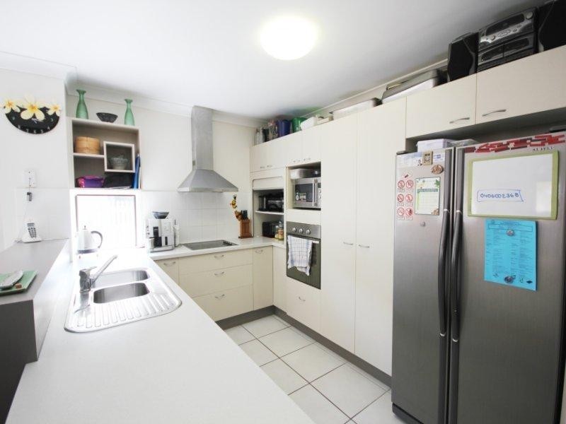 10 Chichester Avenue, Kirwan QLD 4817