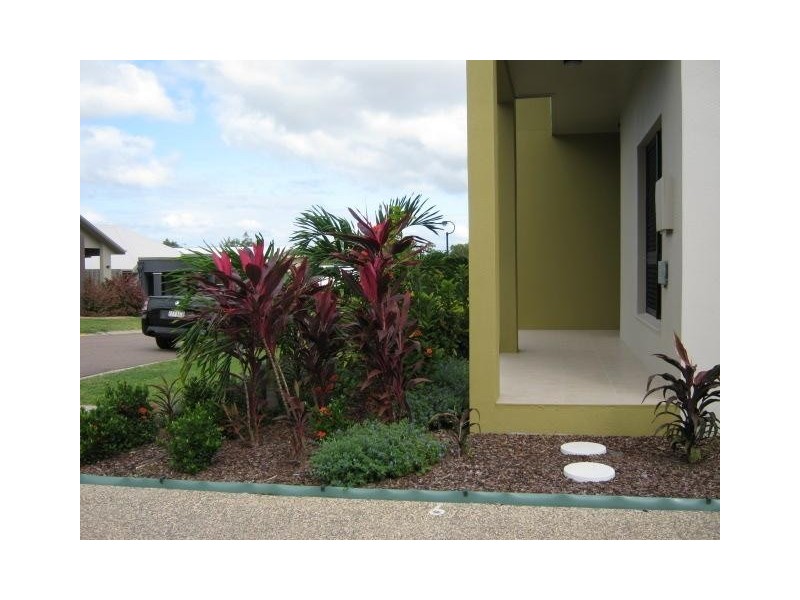 35 Paddington Terrace, Douglas QLD 4814