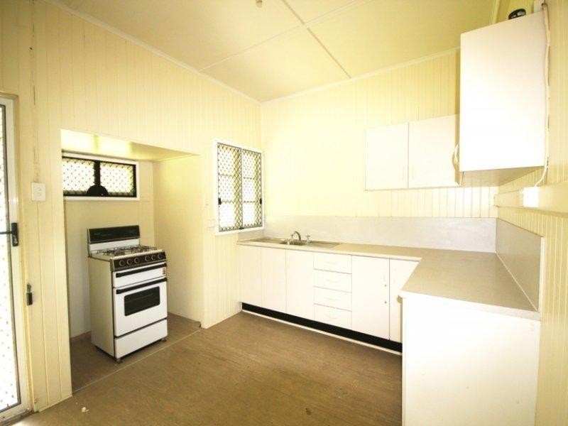 76 Lancaster Street, Garbutt QLD 4814