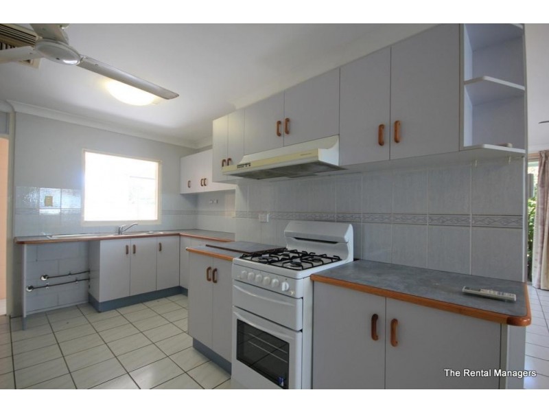 2 Gill Street, Kirwan QLD 4817