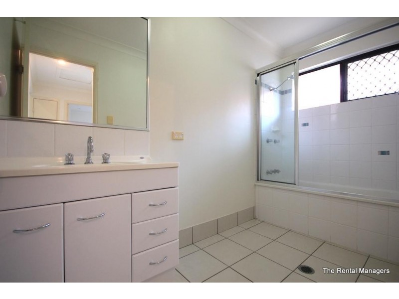 9 Cockatoo Circuit, Douglas QLD 4814