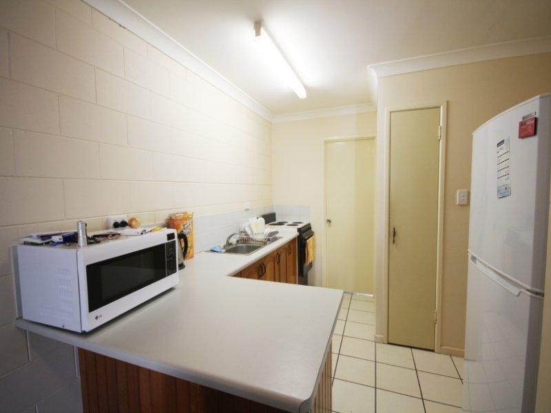 West End QLD 4810