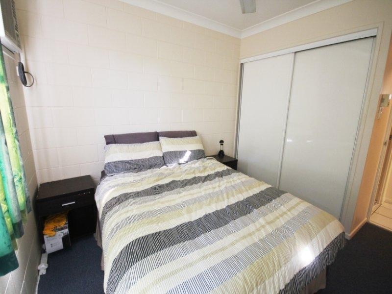 West End QLD 4810