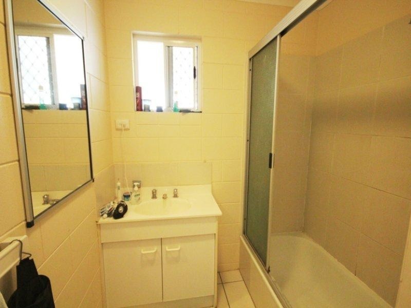 West End QLD 4810