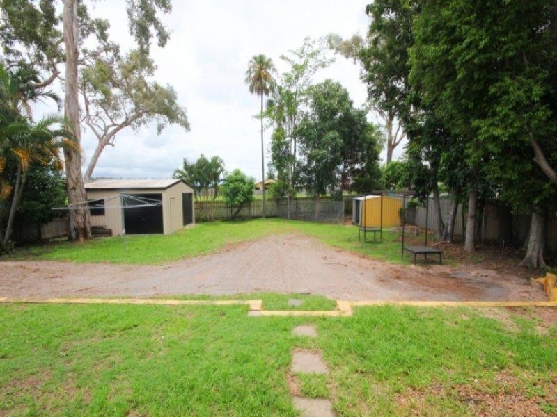 4 Lotus Court, Bushland Beach QLD 4818