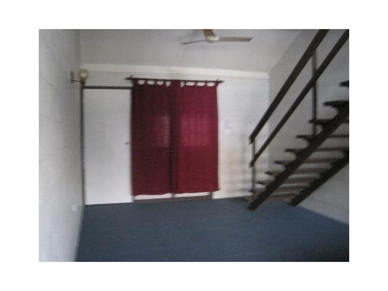 West End QLD 4810