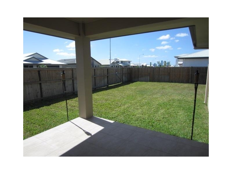 24 Saba Street, Burdell QLD 4818