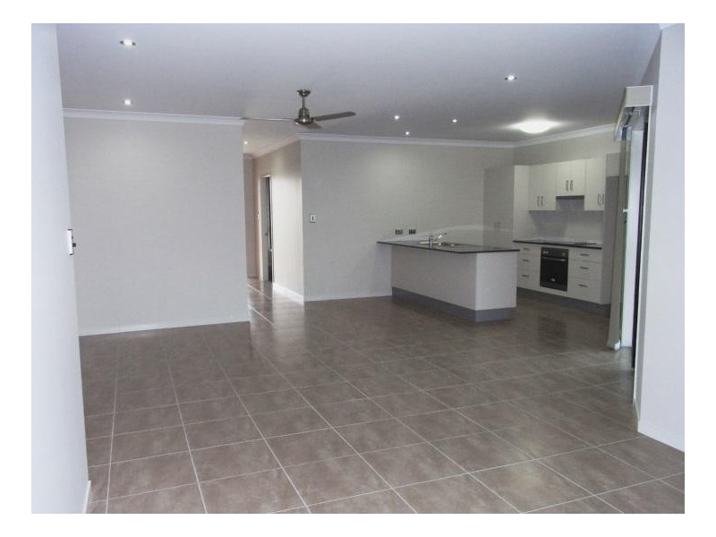 24 Saba Street, Burdell QLD 4818