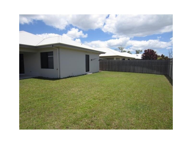 17 Marquise Circuit, Burdell QLD 4818