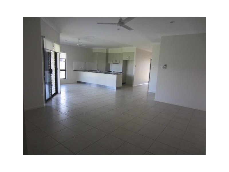 17 Marquise Circuit, Burdell QLD 4818