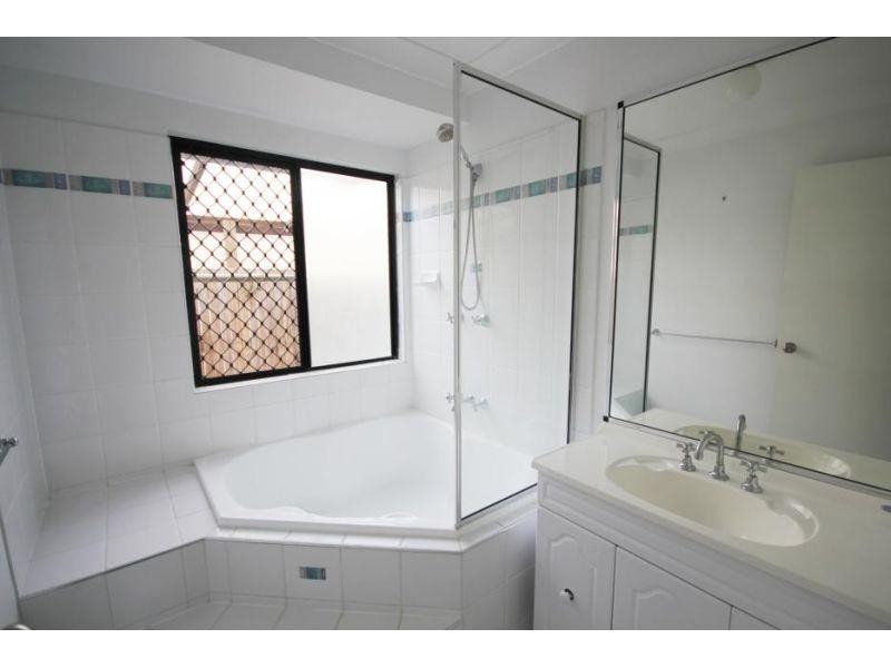 7 Tryon Court, Kirwan QLD 4817