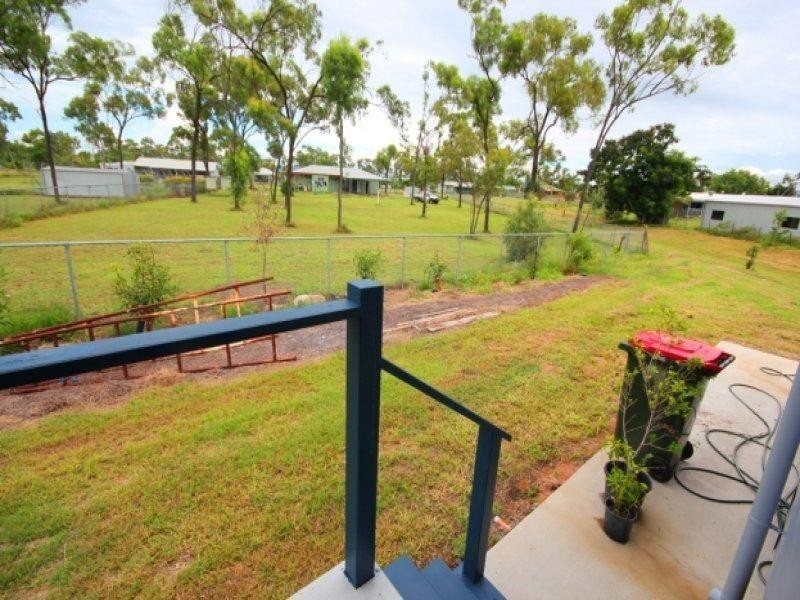 32 Chesney Road, Mount Low QLD 4818