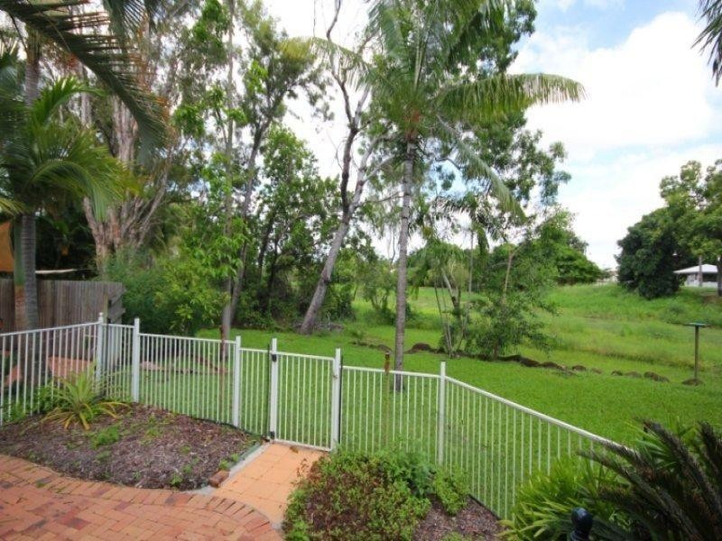 20 Westbourne Street, Hyde Park QLD 4812