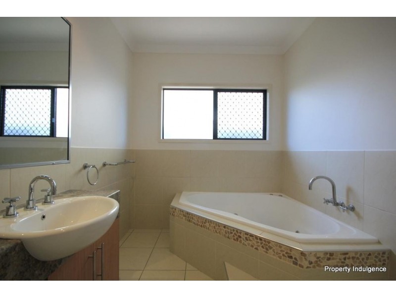 4 Lord Howe Promenade, Douglas QLD 4814