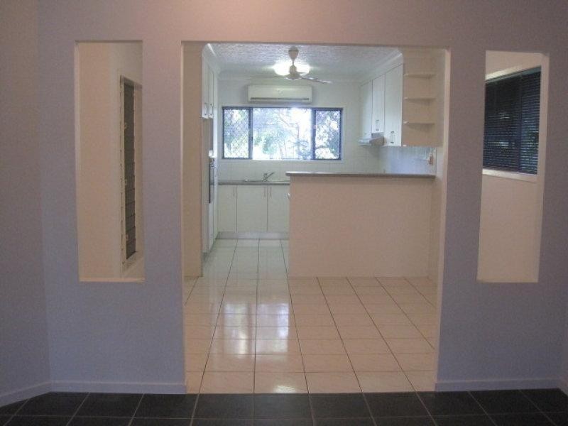 4/8 Regent Street, Hyde Park QLD 4812