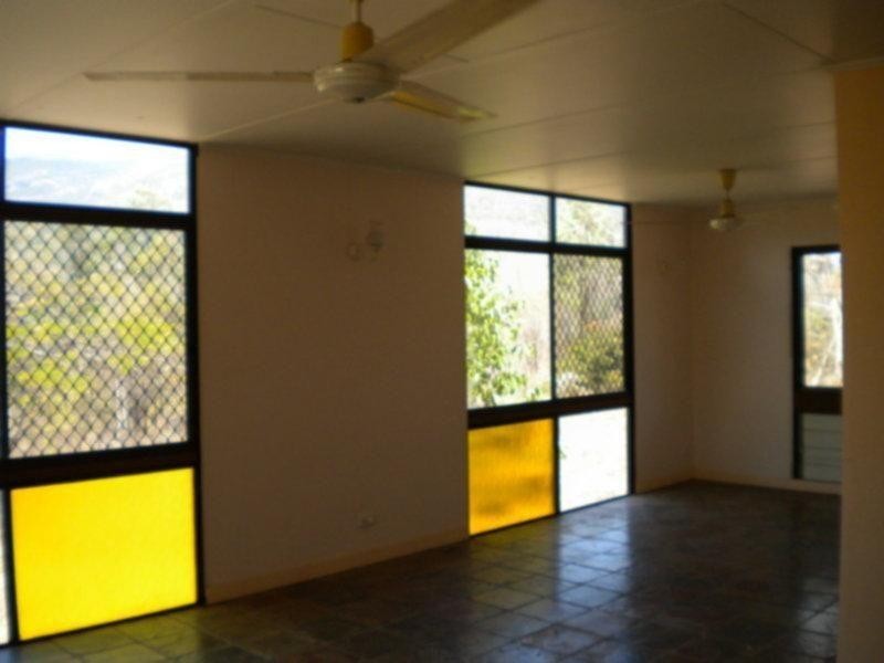 3 Mount Elliot Drive, Alligator Creek QLD 4740