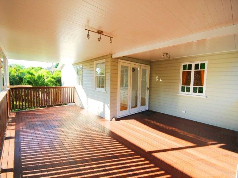 82 Robertson Street, Railway Estate QLD 4810