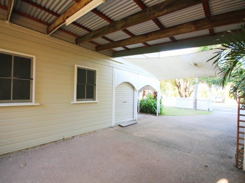 82 Robertson Street, Railway Estate QLD 4810