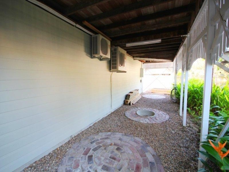 82 Robertson Street, Railway Estate QLD 4810