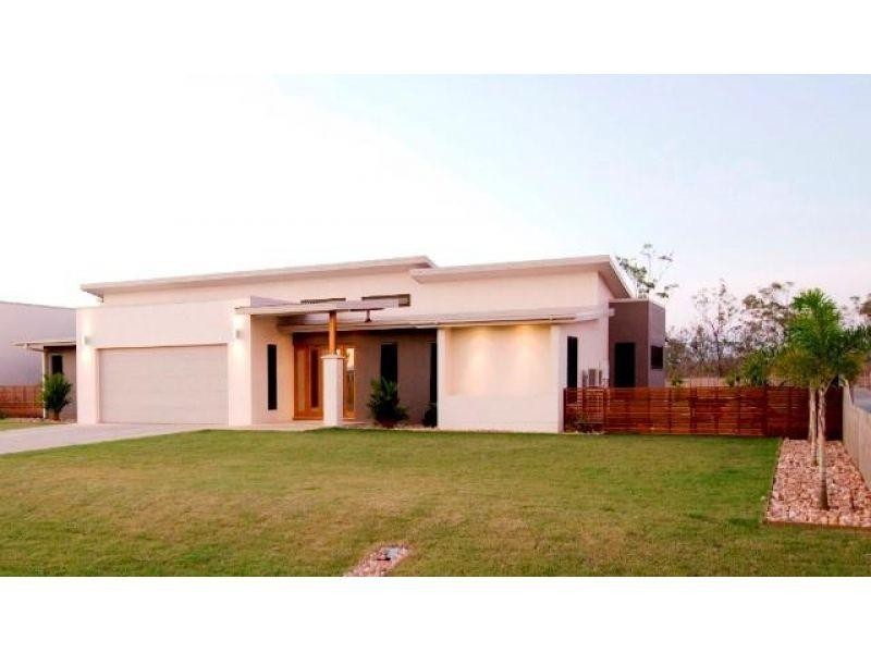 30 Gundabluey Crescent, Mount Low QLD 4818