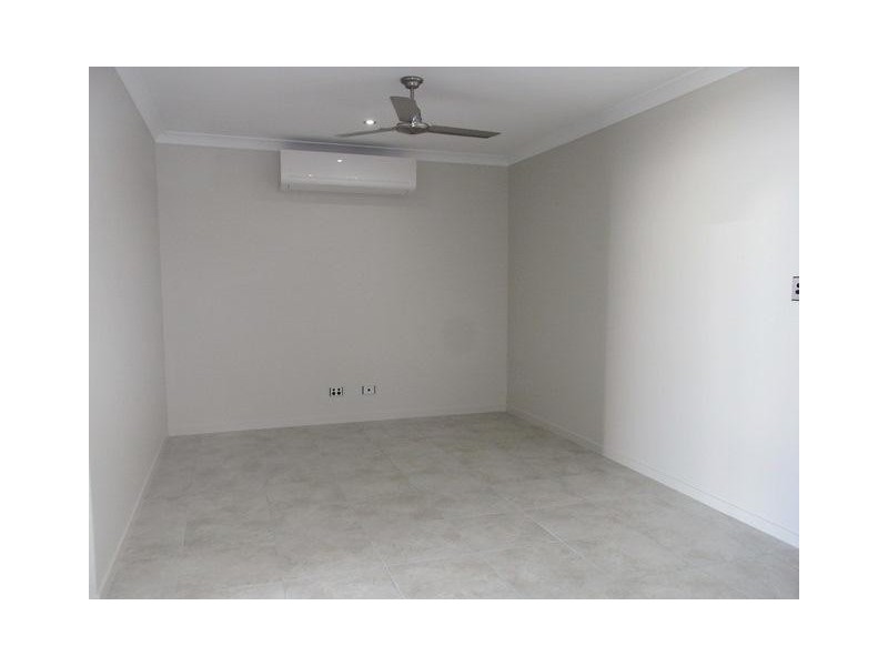 5 Baird Court, Bushland Beach QLD 4818