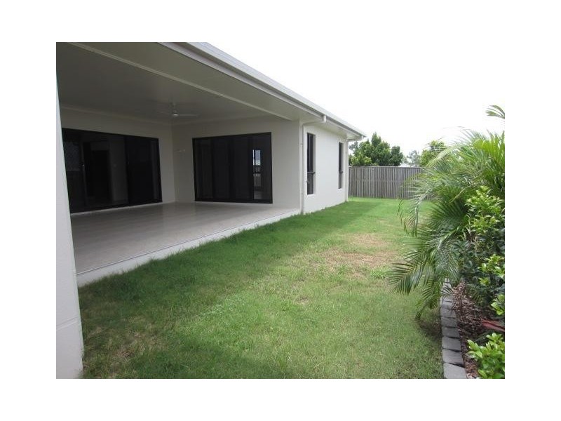 17 Baird Court, Bushland Beach QLD 4818