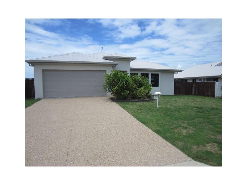 17 Baird Court, Bushland Beach QLD 4818