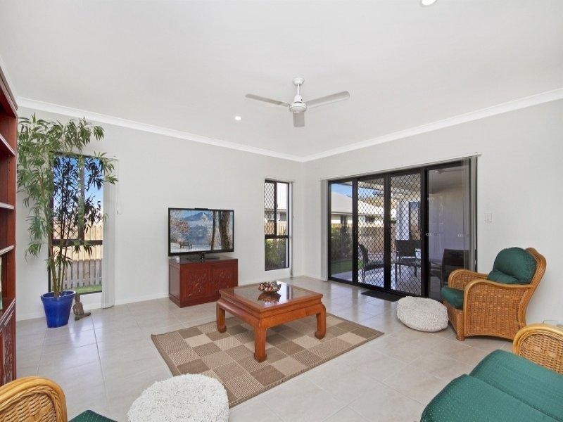 17 Baird Court, Bushland Beach QLD 4818