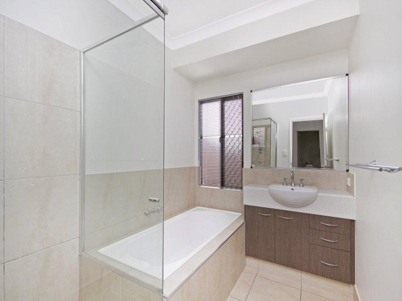 17 Baird Court, Bushland Beach QLD 4818