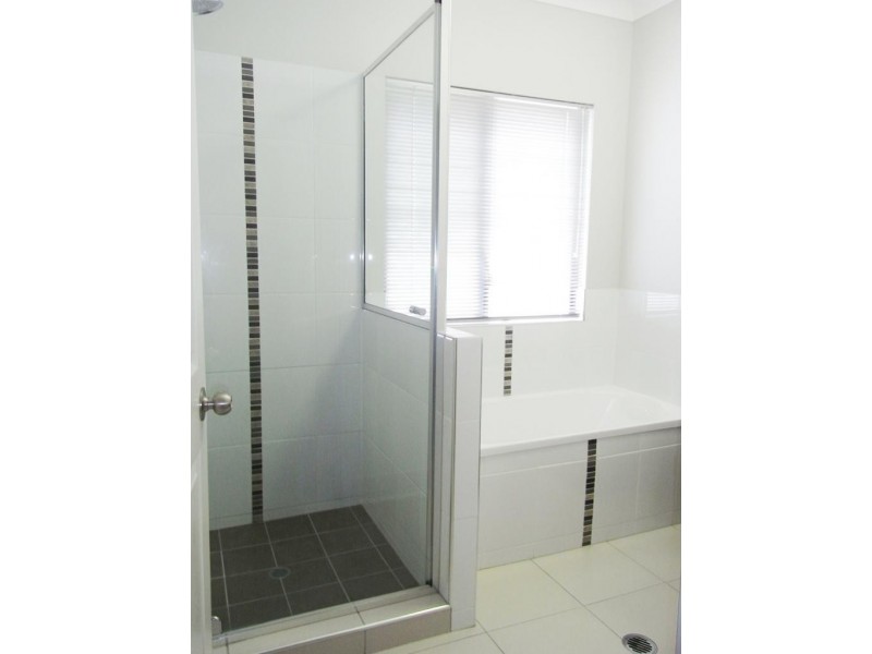 30 Saba Street, Burdell QLD 4818