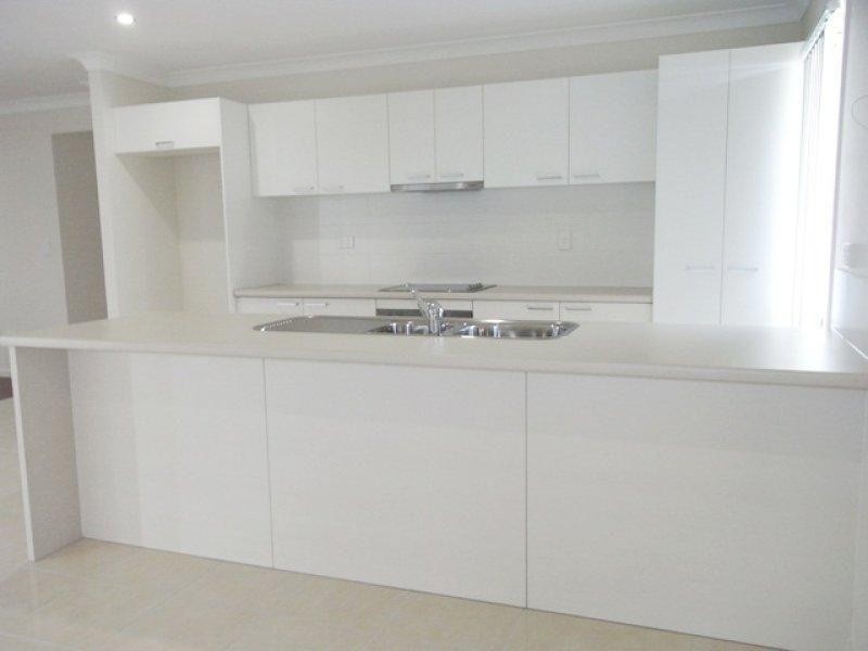 5 Hinton Court, Deeragun QLD 4818