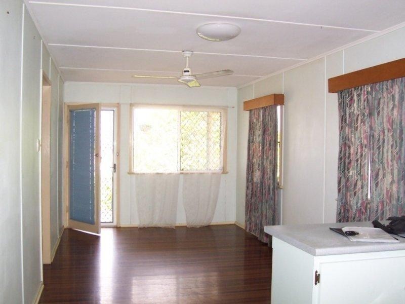 West End QLD 4810