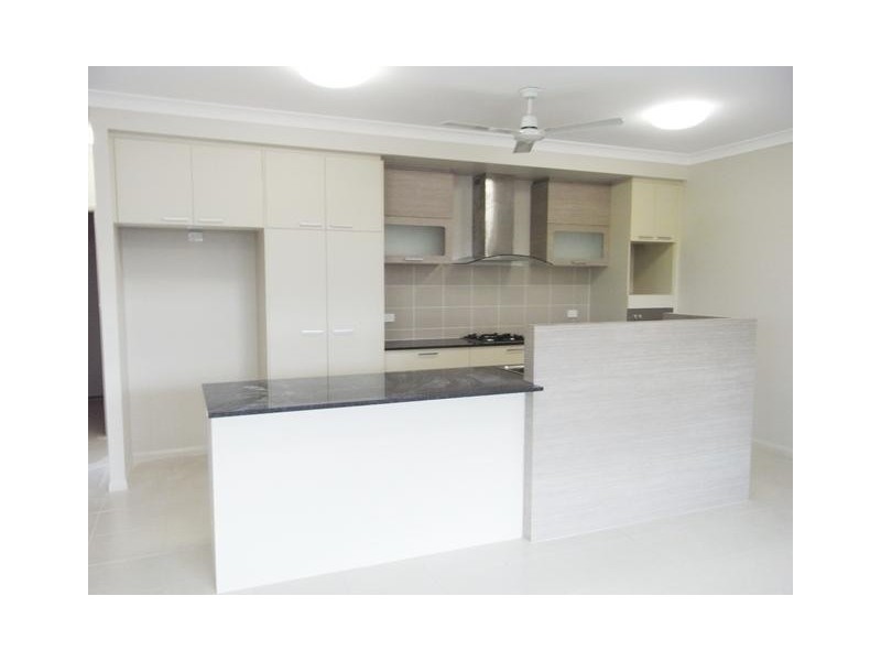 7 Laysan Street, Burdell QLD 4818