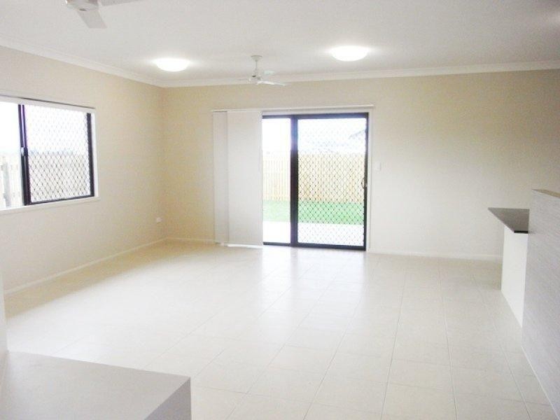 7 Laysan Street, Burdell QLD 4818