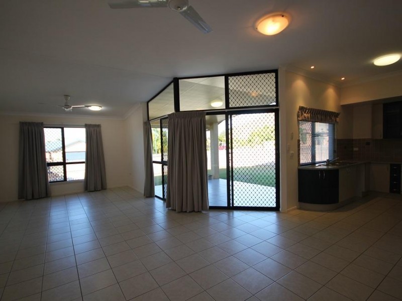 54 Monaro Circuit, Mount Louisa QLD 4814