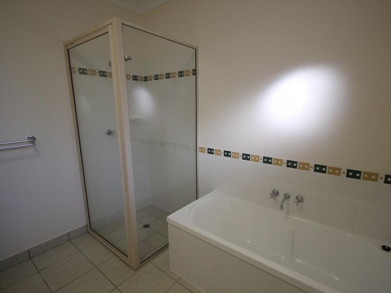 54 Monaro Circuit, Mount Louisa QLD 4814