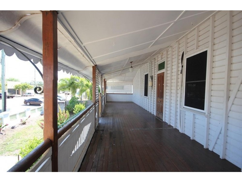 17 McIllwraith Street, South Townsville QLD 4810