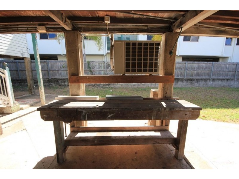 17 McIllwraith Street, South Townsville QLD 4810