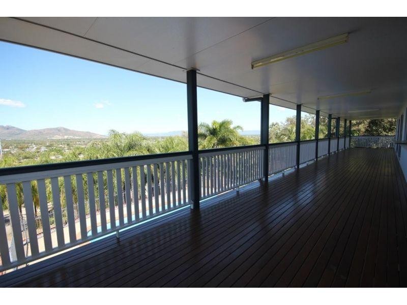 13/18 High Vista Drive, Mount Louisa QLD 4814