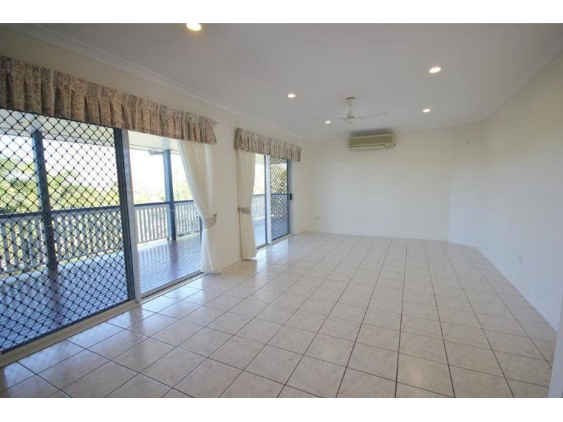 13/18 High Vista Drive, Mount Louisa QLD 4814