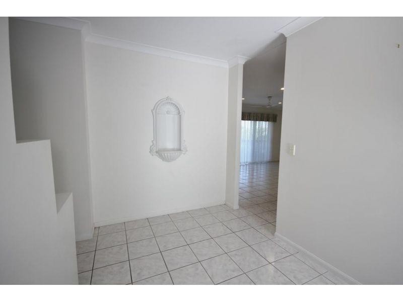 13/18 High Vista Drive, Mount Louisa QLD 4814