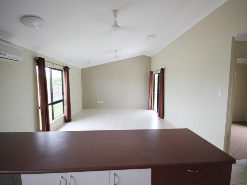 15 Fontwell Court, Mount Low QLD 4818