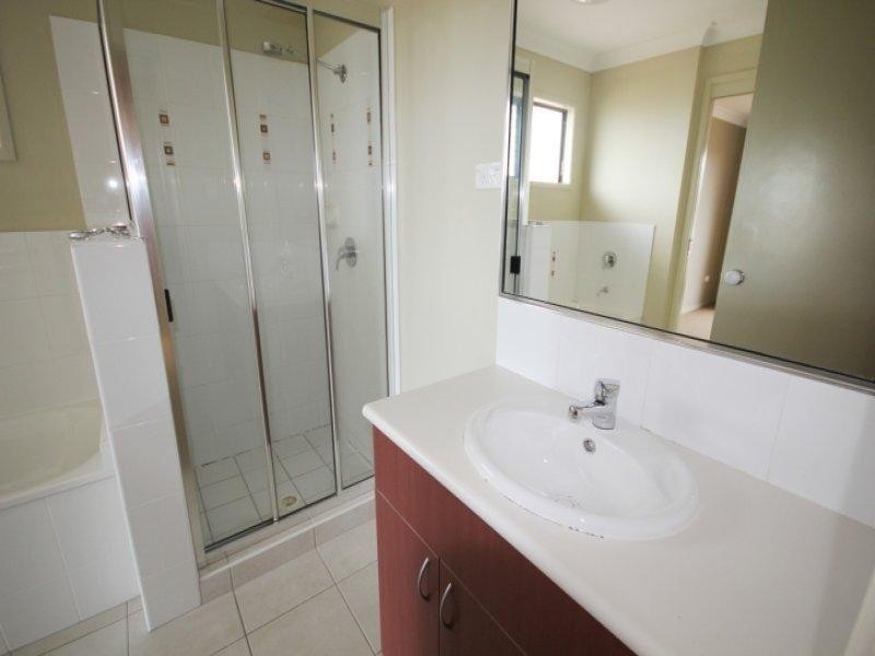 15 Fontwell Court, Mount Low QLD 4818