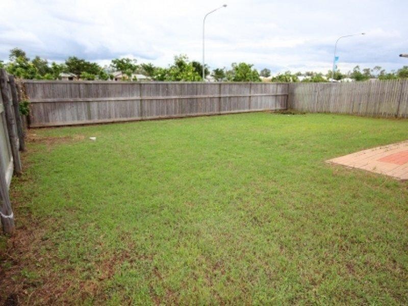 15 Fontwell Court, Mount Low QLD 4818